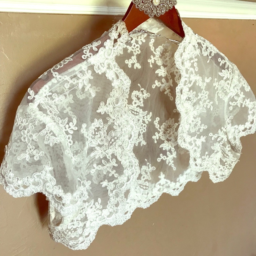 Handmade lace bolero